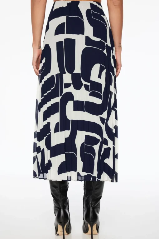Dynamite Laure Pleated Chiffon Maxi Skirt Black Flash Sale