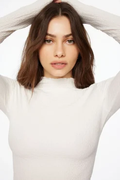 Dynamite Maisie Popcorn Textured Top White Best Sale