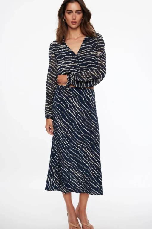 Dynamite Melody Slip Midi Skirt Blue Fashion