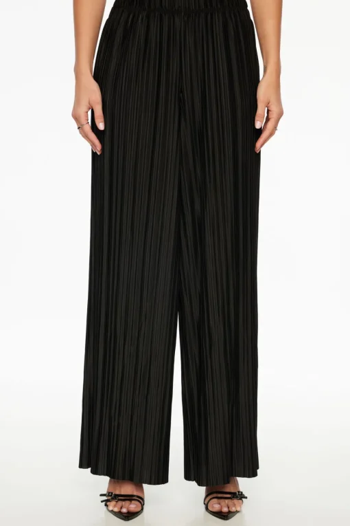 Dynamite Plissé Knit Wide Leg Pants Black Flash Sale
